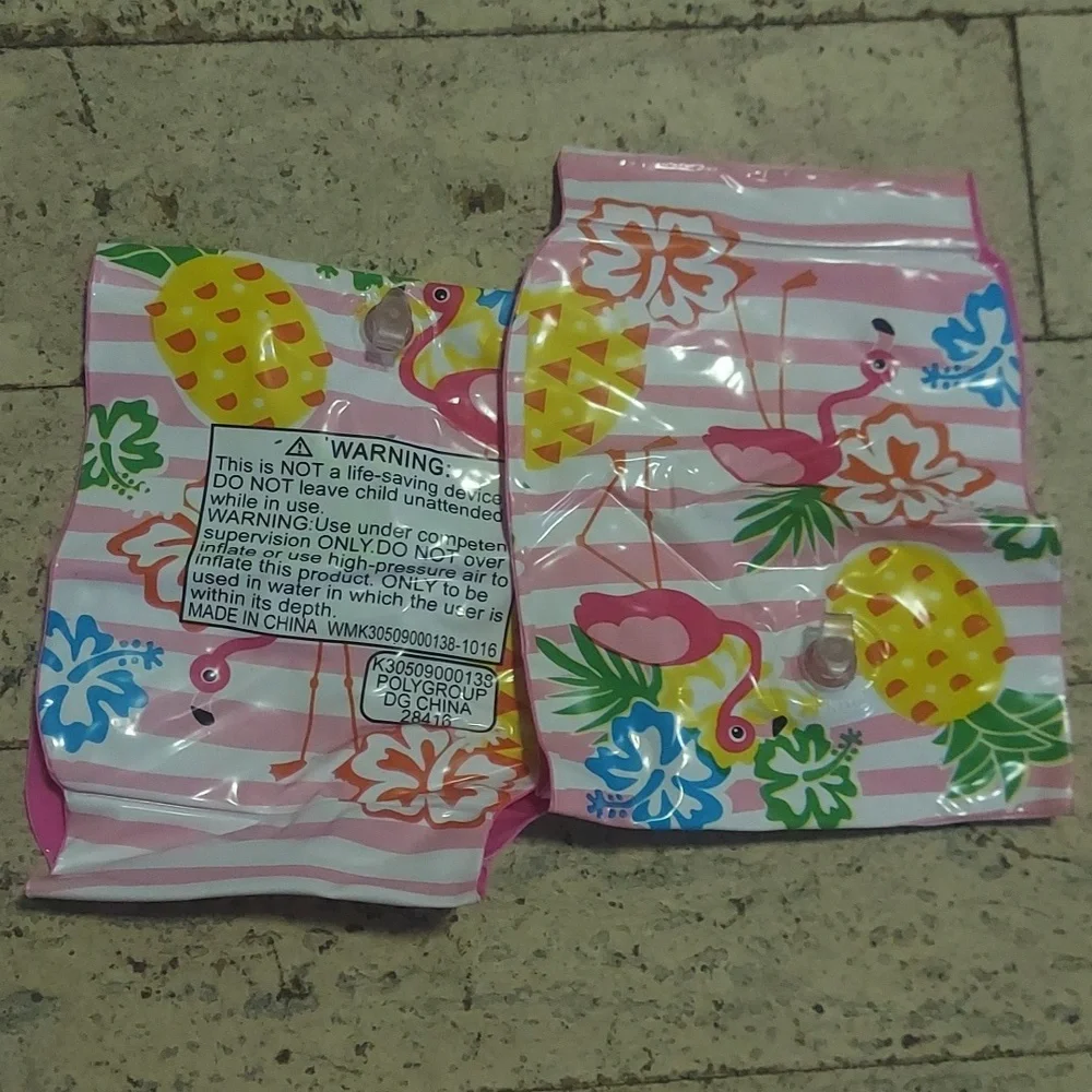 🎁 10/$25 - NWOT  pink flamingo arm floaties